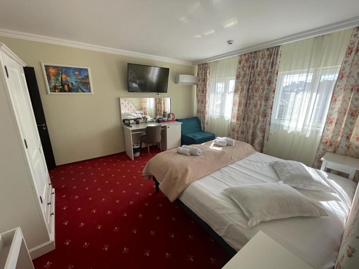 Casa Bucovineana Hotel Suceava Luaran gambar