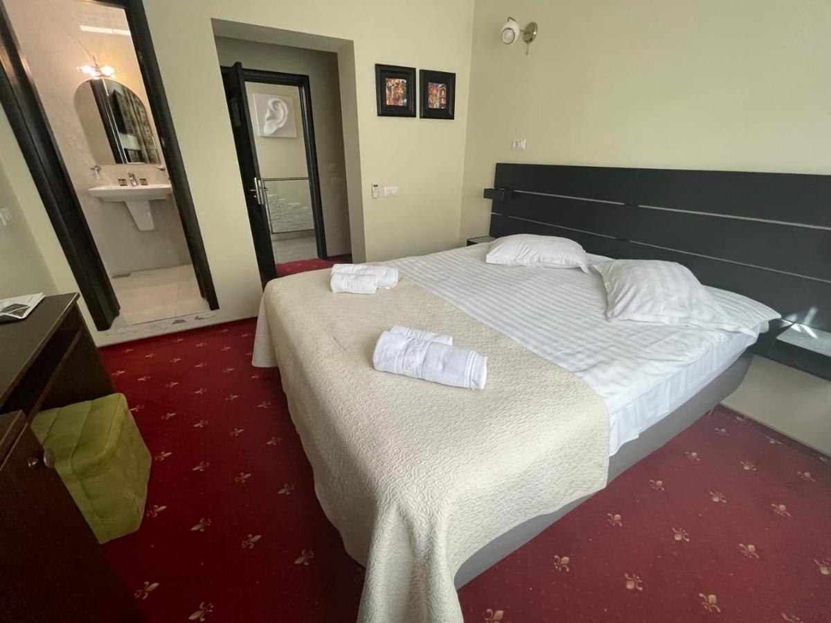Casa Bucovineana Hotel Suceava Luaran gambar