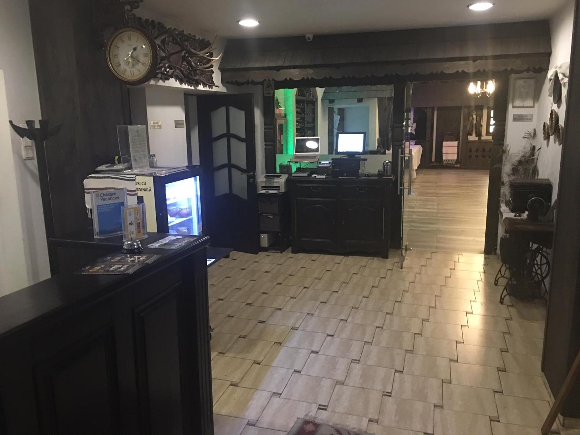 Casa Bucovineana Hotel Suceava Luaran gambar