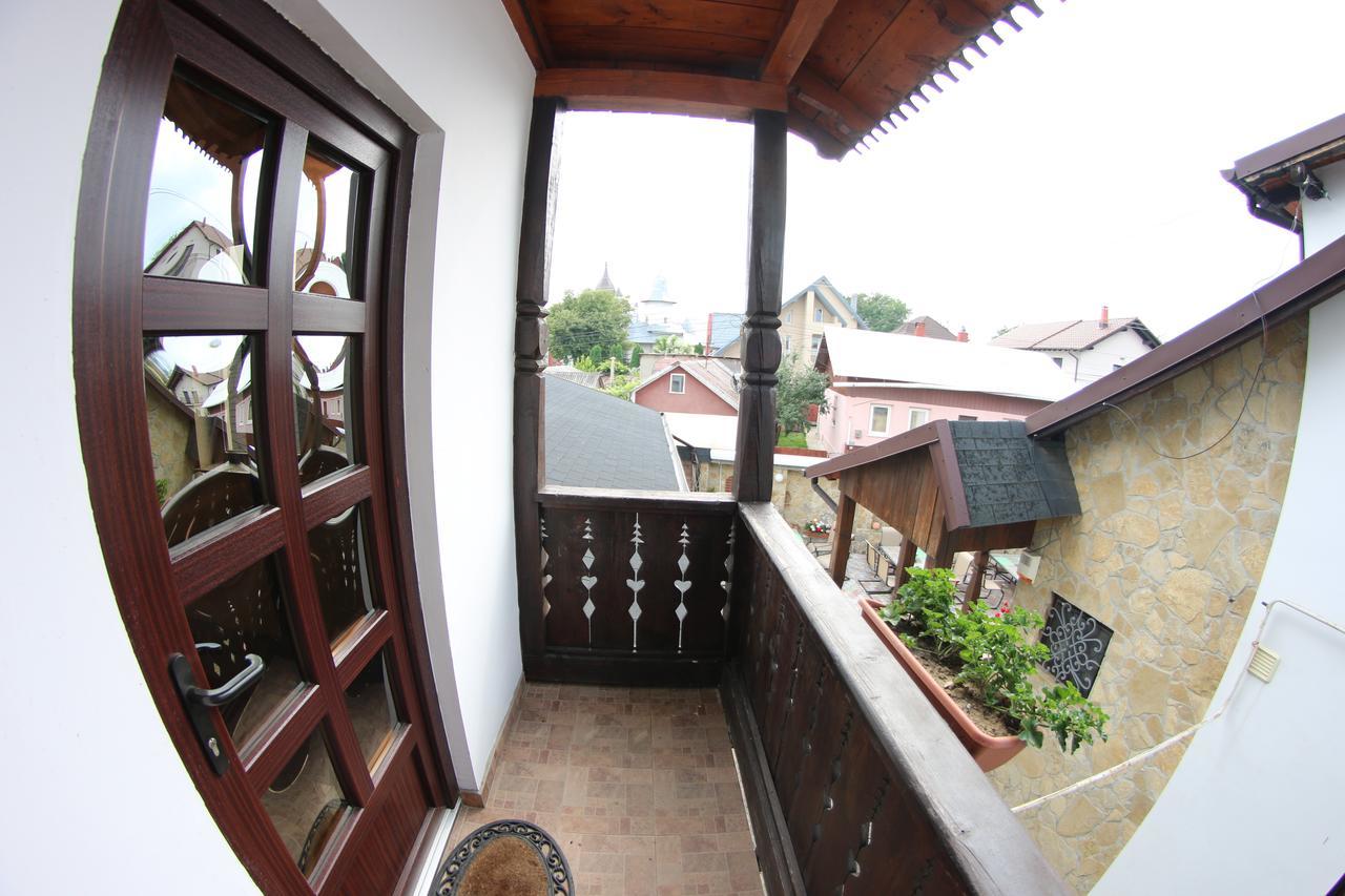 Casa Bucovineana Hotel Suceava Luaran gambar