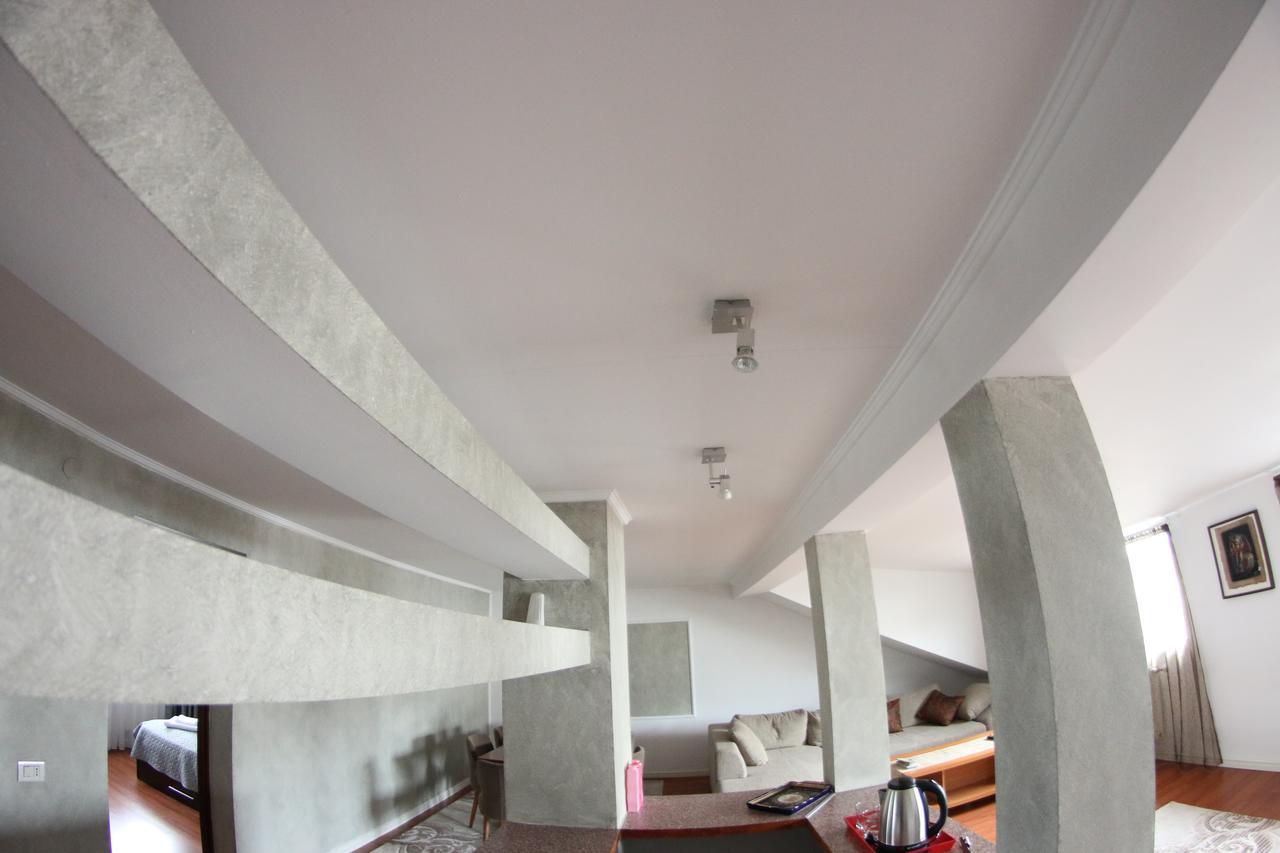 Casa Bucovineana Hotel Suceava Luaran gambar
