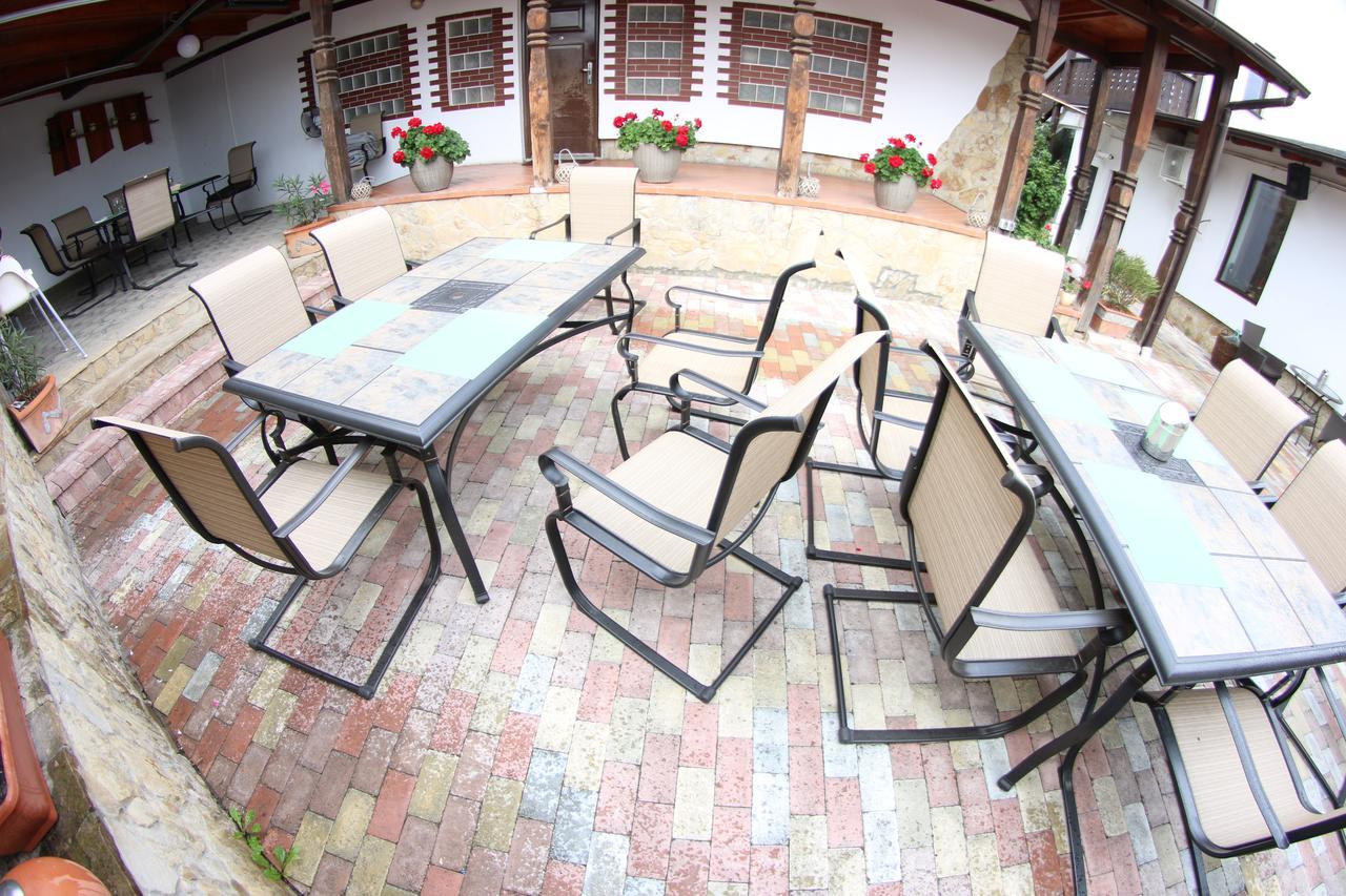Casa Bucovineana Hotel Suceava Luaran gambar