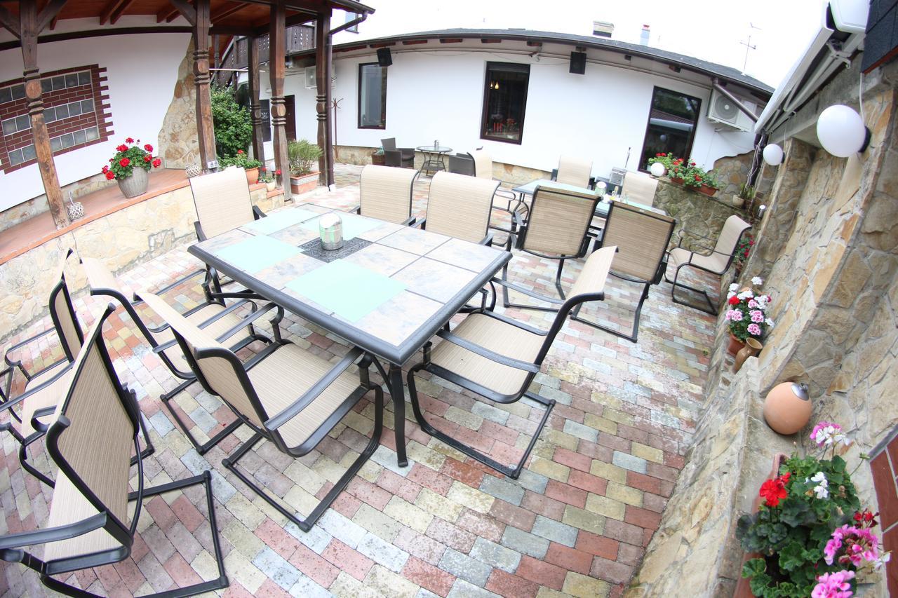 Casa Bucovineana Hotel Suceava Luaran gambar