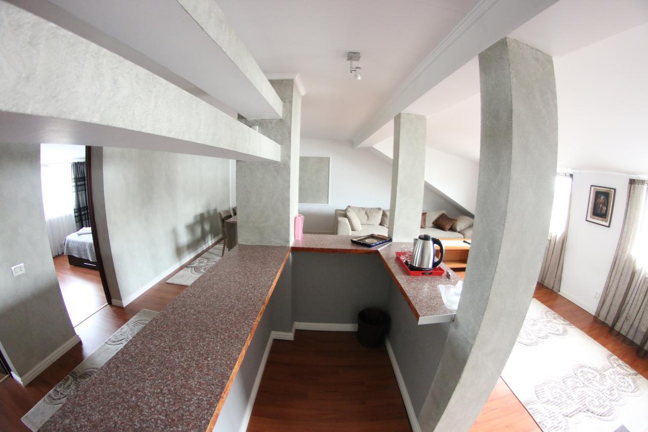 Casa Bucovineana Hotel Suceava Luaran gambar