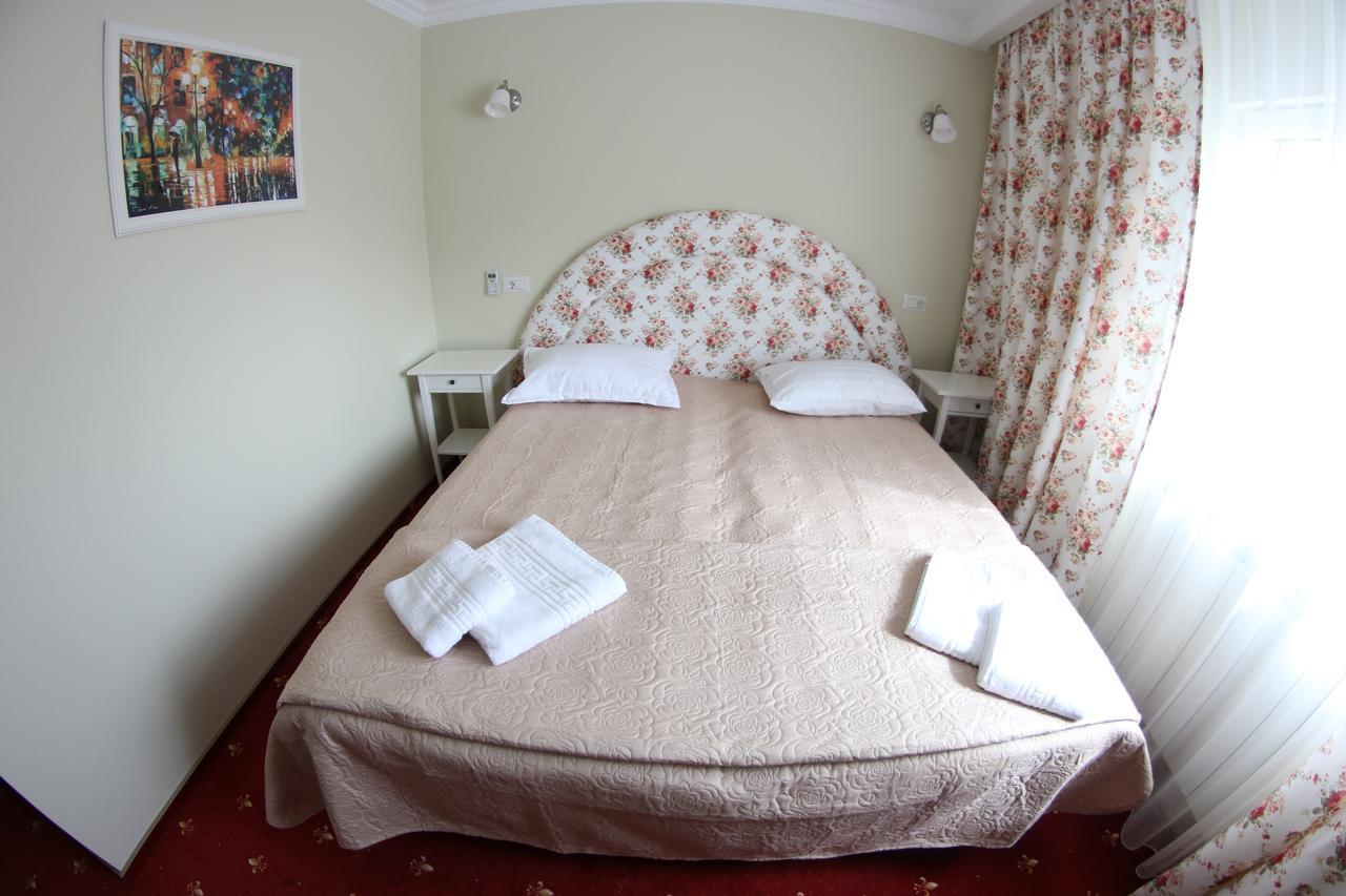 Casa Bucovineana Hotel Suceava Luaran gambar