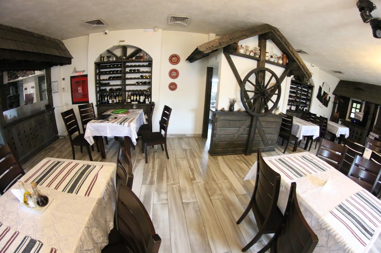 Casa Bucovineana Hotel Suceava Luaran gambar