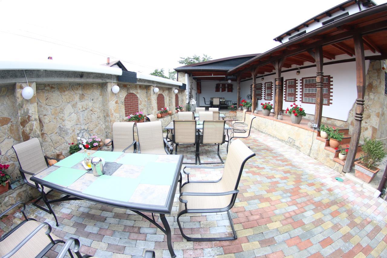 Casa Bucovineana Hotel Suceava Luaran gambar