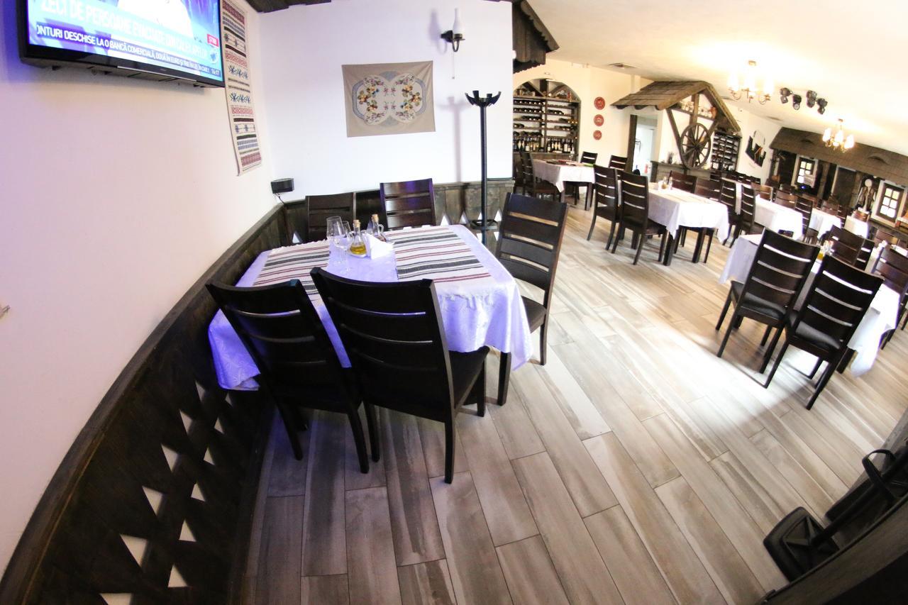 Casa Bucovineana Hotel Suceava Luaran gambar
