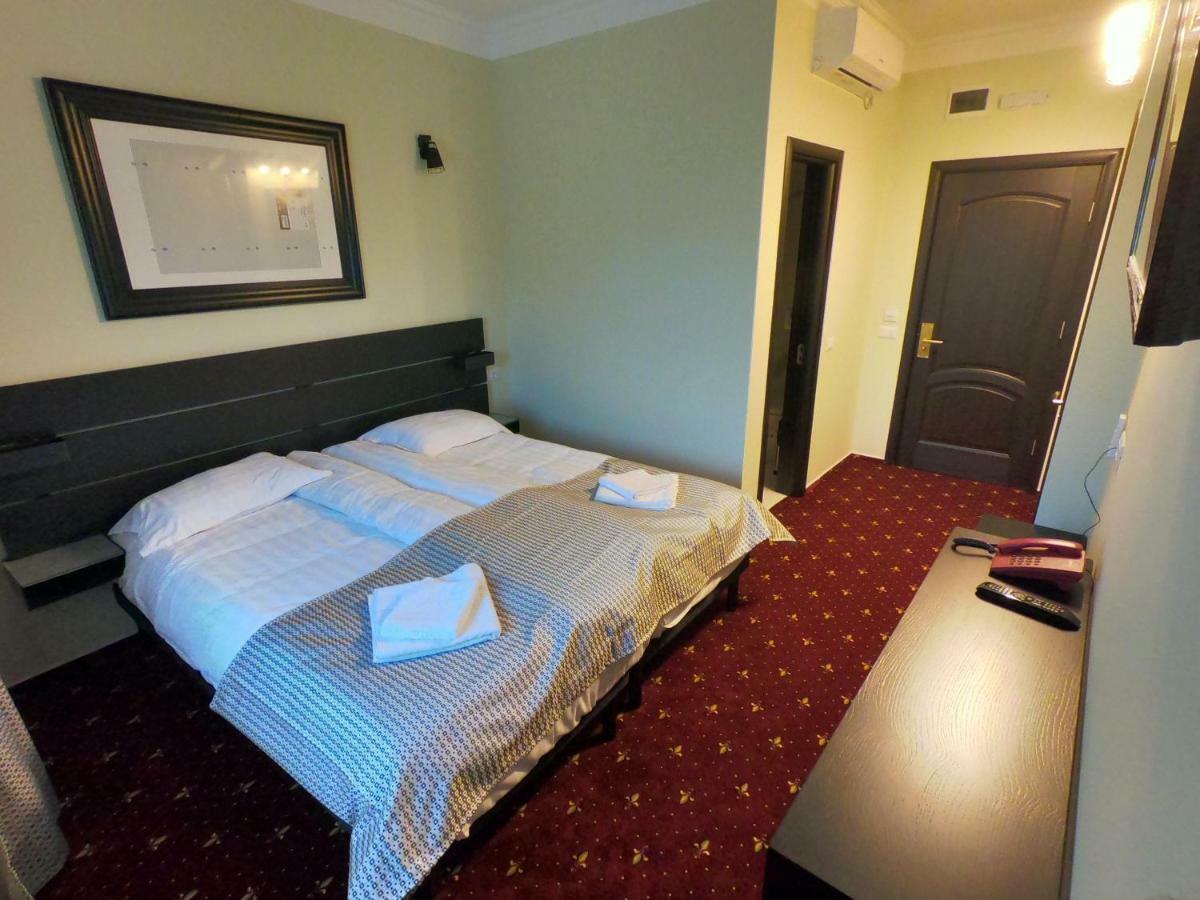 Casa Bucovineana Hotel Suceava Luaran gambar