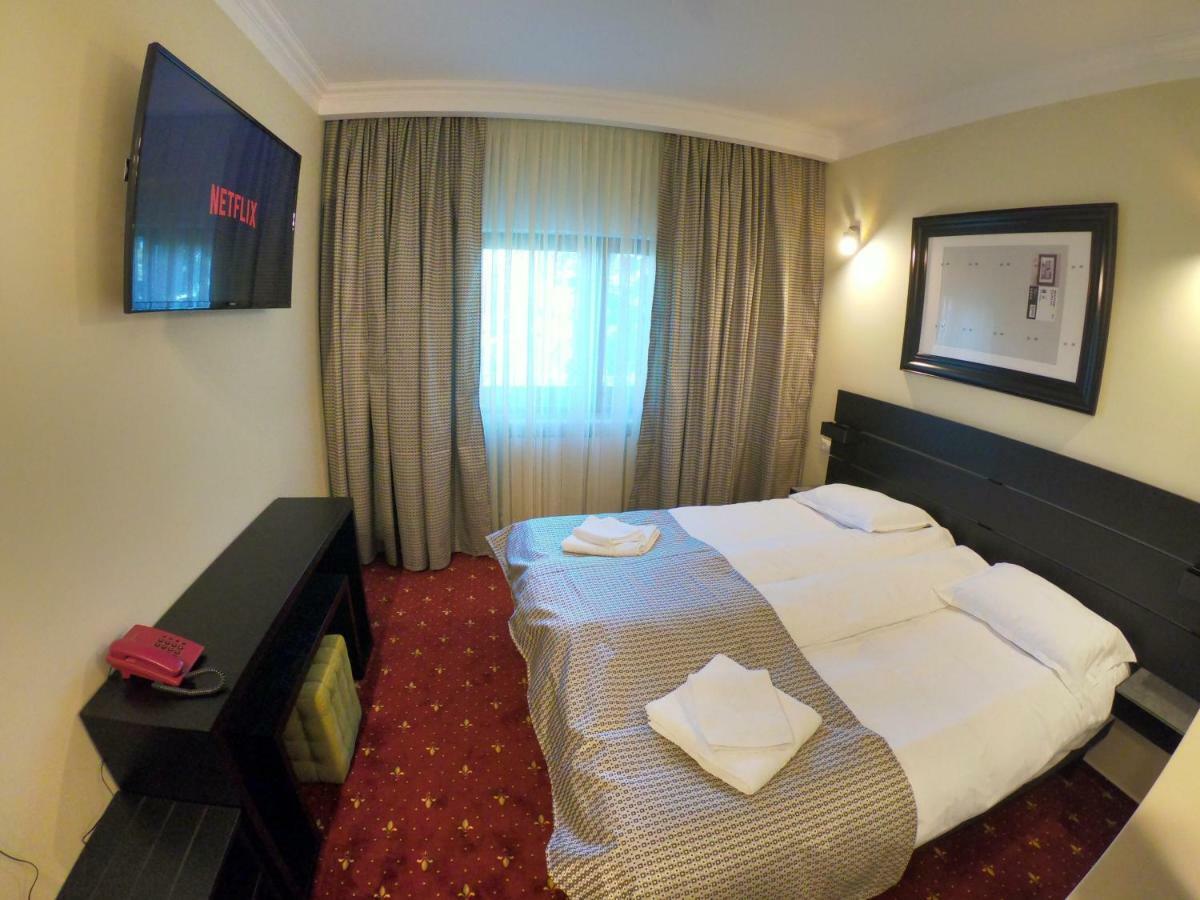 Casa Bucovineana Hotel Suceava Luaran gambar