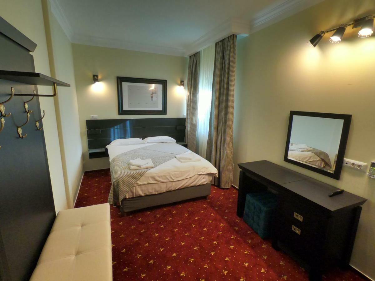 Casa Bucovineana Hotel Suceava Luaran gambar